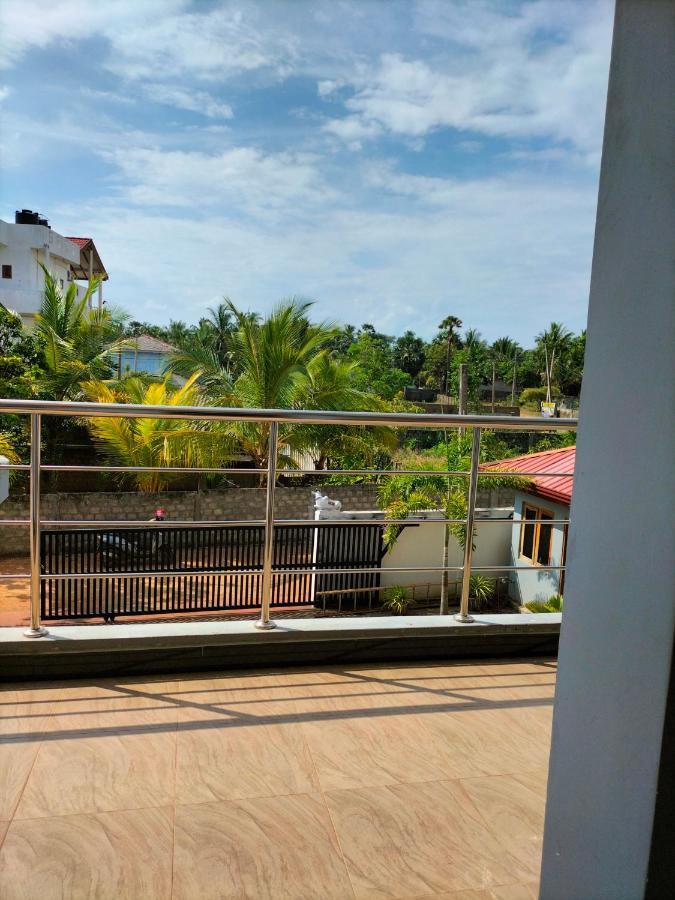 Hotel Sun Blue Trincomalee Eksteriør billede
